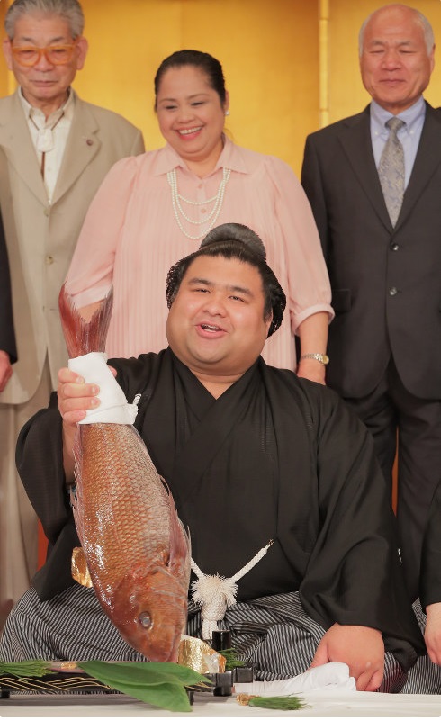 Takayasu with fish