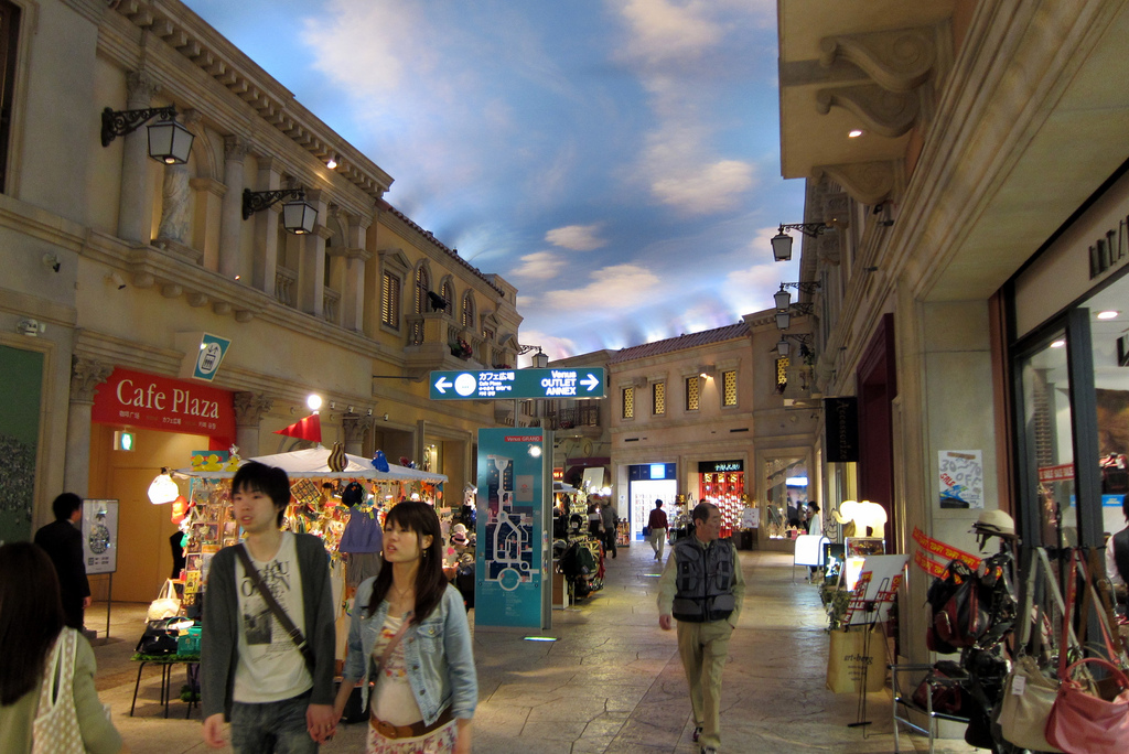 5779117108_53a4f3cdf1_b